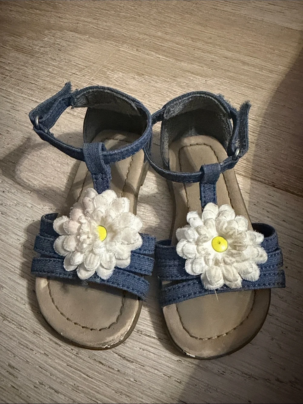 The Children's Place Denim Blue Girls Sandals with White Flower